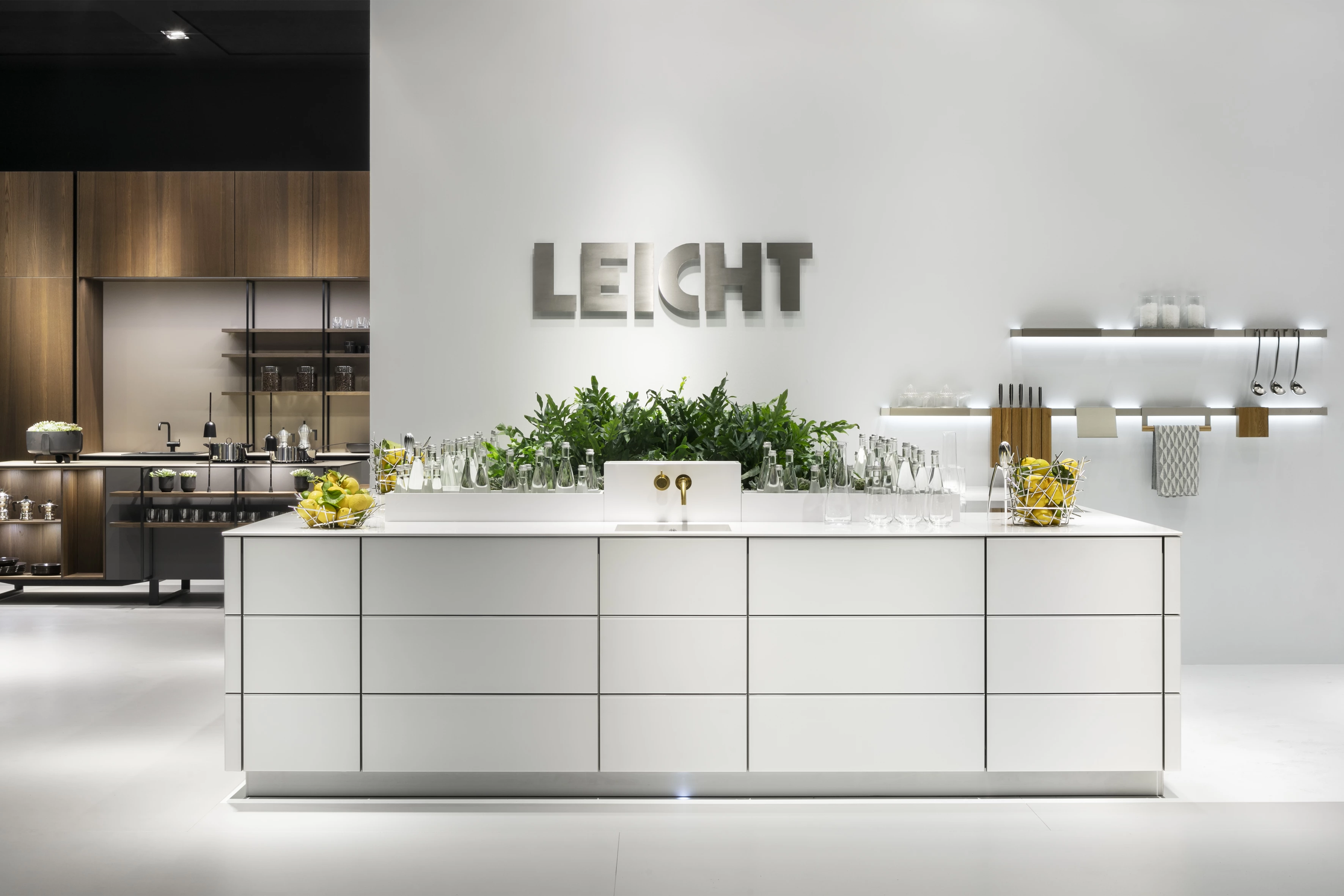 19 LEICHT Cuisine blanche